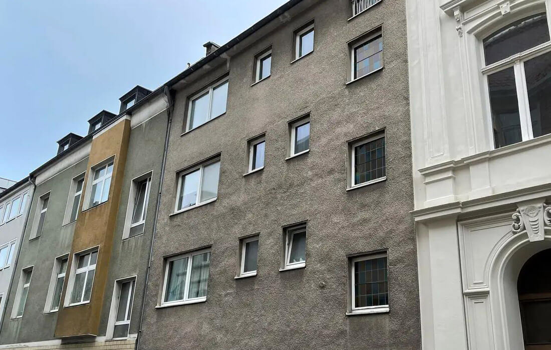 **KÖLN-EHRENFELD*zentral gelegenes 5 Parteienhaus*2 Garagen**